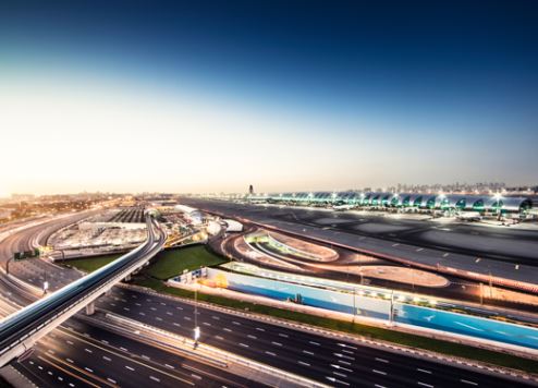 مطار دبي الدولي يستفيد من تعزيز البنية التحتية للطرق
