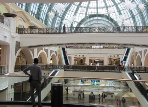 مراكز التسوق ترفع متوسط الأسعار اليومية بالفنادق المحيطة في دبي بنسبة 25٪