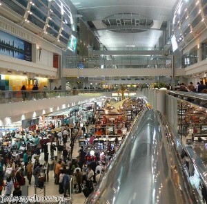 دبي تدشن أكبر مركز تسوق في العالم 