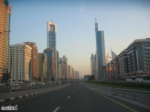 دبي تعلن عن اعتمادها مشروعين لإنشاء جسرين علويين بتكلفة 700 مليون درهم 