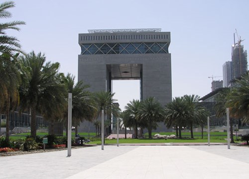 الحي المالي في دبي "يتضاعف ثلاث مرات"