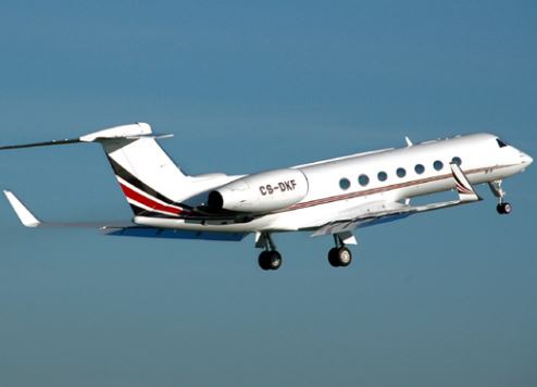 A Gulfstream G550 takes off.