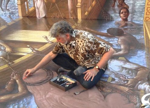 Kurt Wenner pictured at Dubai Canvas 2015.