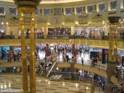 The shopping experience in Dubai is one of a kind, attracting people from all over the world. 