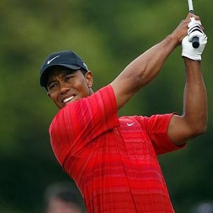 Tiger Woods and Fred Couples drawn together in Dubai